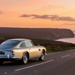 Les voitures de James Bond : Aston Martin DB5 à Vantage