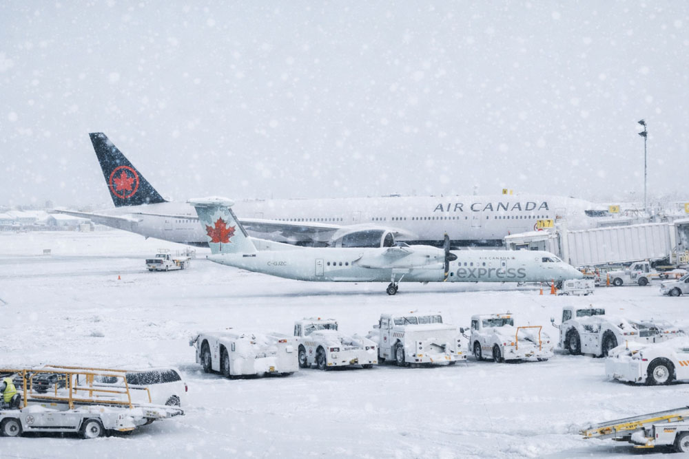 Départ pour le raid motoneige PremDrive au Canada