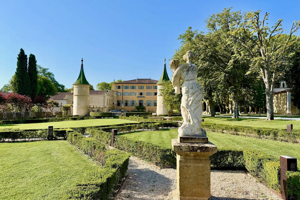 Rallye touristique Verdon / Monaco - Château de Fonscolombe, au Puy-Sainte-Réparade