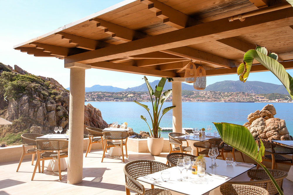 Rallye touristique en Corse - Déjeuner à La Paillote (hôtel Marinca 5*)