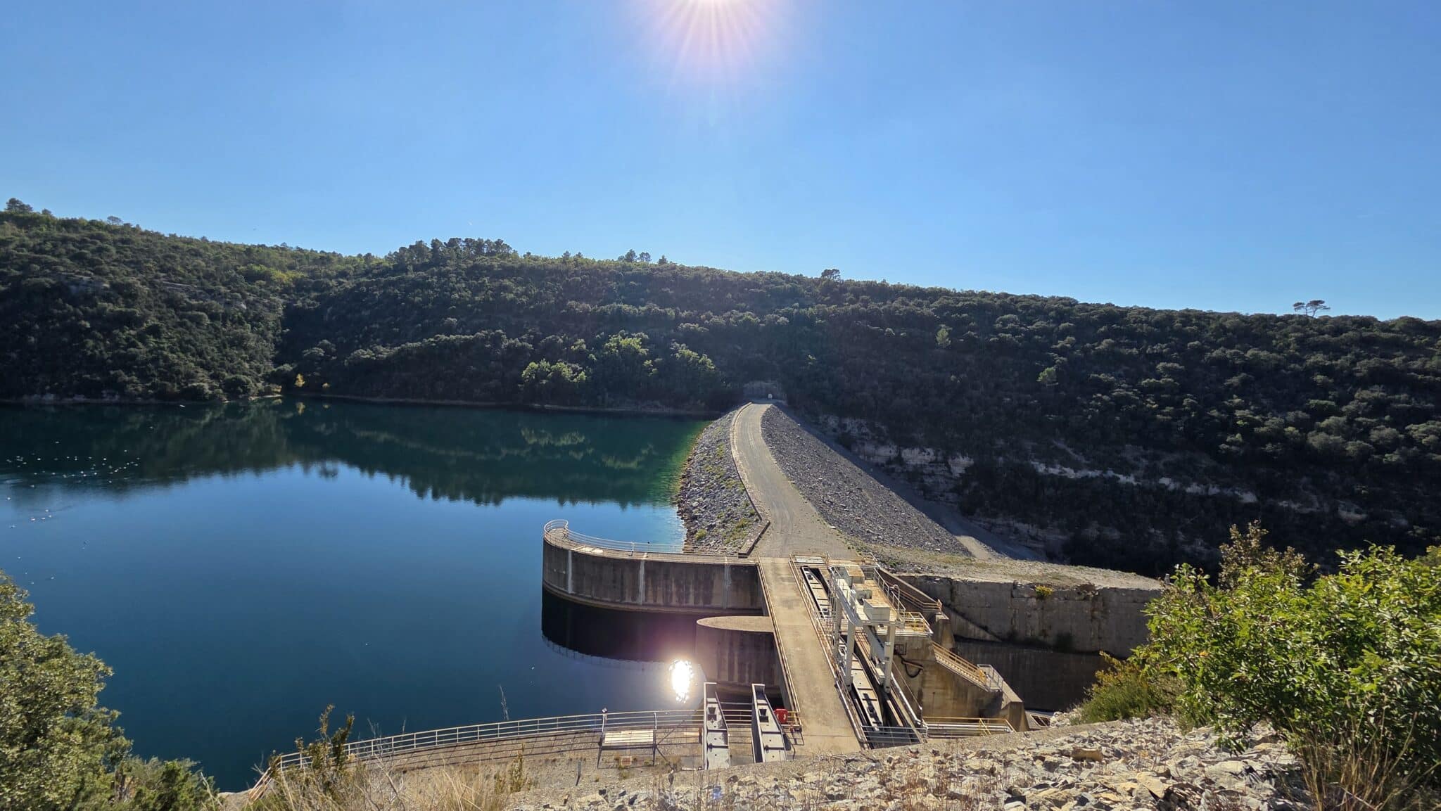Sainte-Victoire et le lac d’Esparron