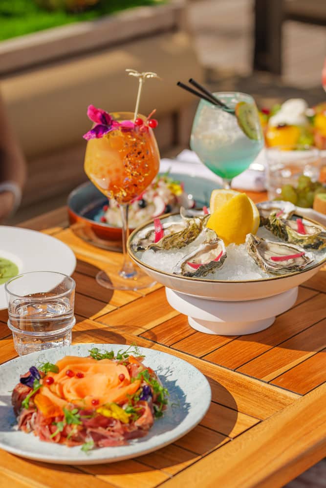 Restaurant Le Neptune, sur la plage du Larvotto