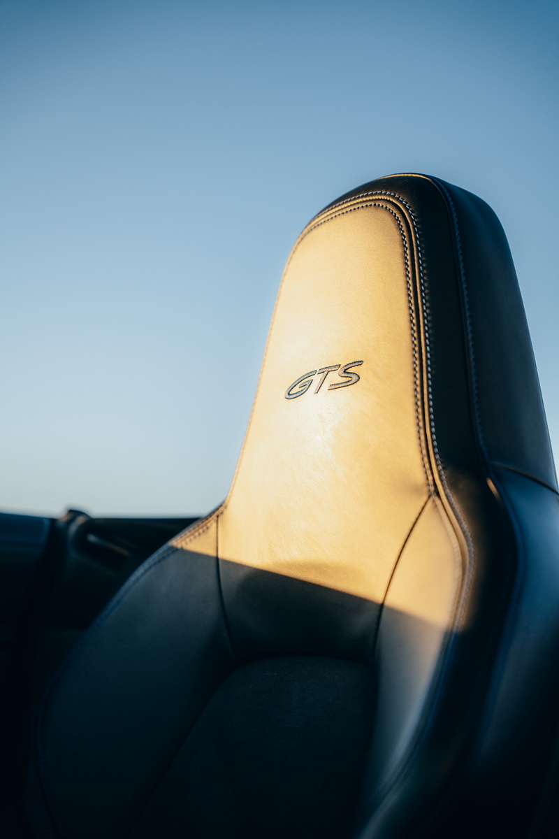 Location Porsche 911 type 992 4 GTS à Montpellier