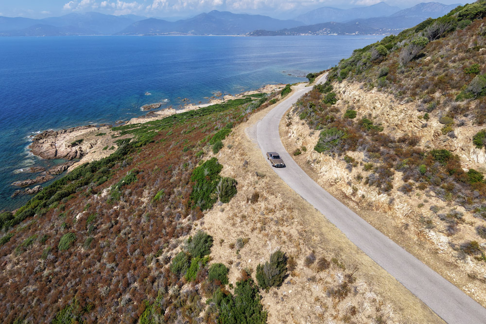 Tour de Corse avec des voitures historiques